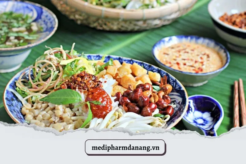 Cơm hến – Bún bò Lan