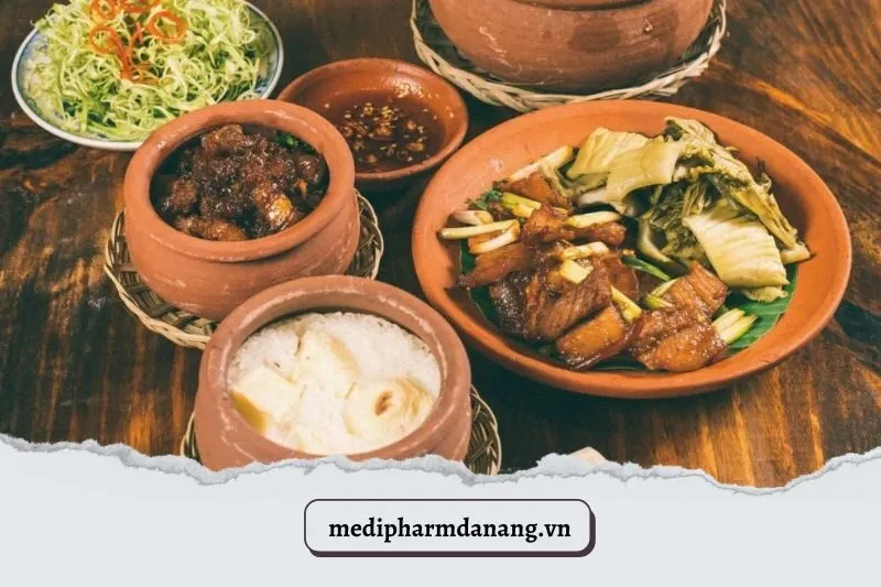 Hệ thống nhà hàng cơm niêu Nhà Đỏ Đà Nẵng