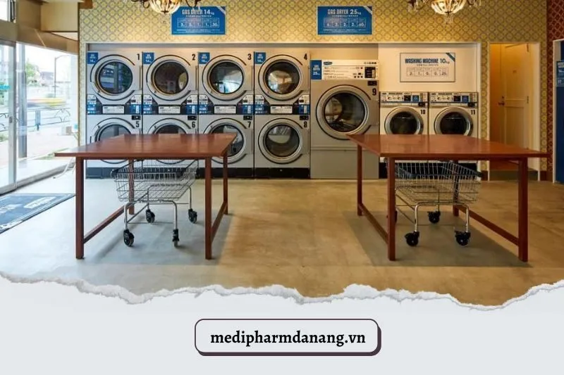 Cửa Hàng Giặt Ủi 25