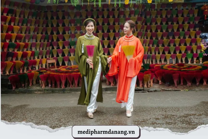 Áo dài Hữu Lộc